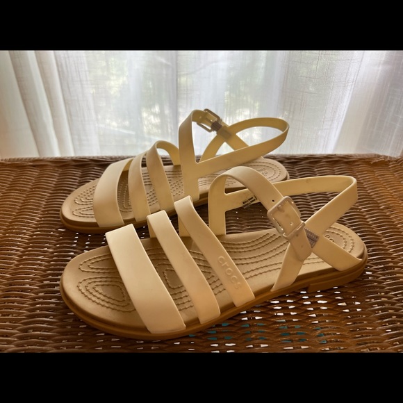 Croc Tulum Sandals - Picture 2 of 5